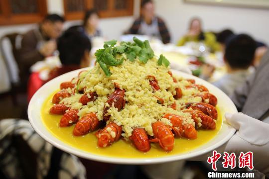 小龍蝦橫行德國柏林 政府鼓勵(lì)吃貨們大快朵頤！