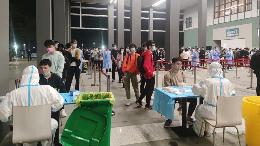 致敬火線戰(zhàn)疫的TA們：感謝你，辛苦了