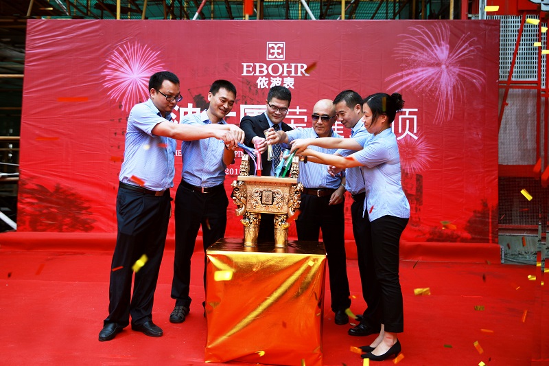 http://www.qcr99882.com/zhuanti/pic/2019-09/18/39d20c84-1950-4a33-a014-a1798fd8d678.jpg